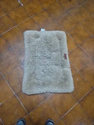 Cama para mascotas suave y cómoda