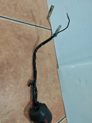 Interruptor derecho Honda NS125F