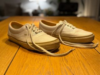 Vans Era Cuero Perforado Beige/Blanco