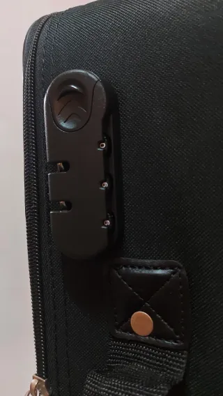 Maleta de cabina negra