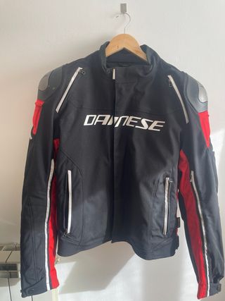 Chaqueta Moto Dainese Talla 56 Negra/Roja