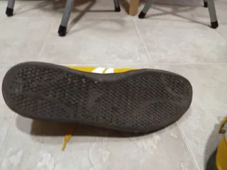 Zapatillas Pull&Bear Amarillas Talla 46