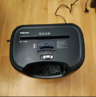 Destructora Papel Fellowes F-40 Negra