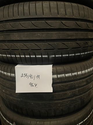 Neumáticos 235/40/19 96Y
