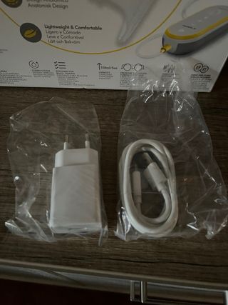 Sacaleches Medela Freestyle Hands Free y 3 botes