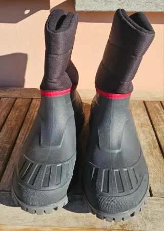 Stivali invernali neri imbottiti