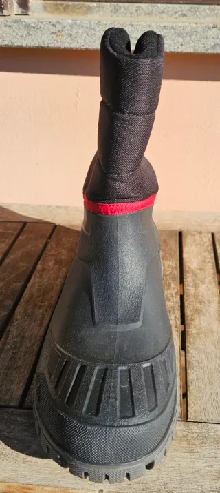 Stivali invernali neri imbottiti