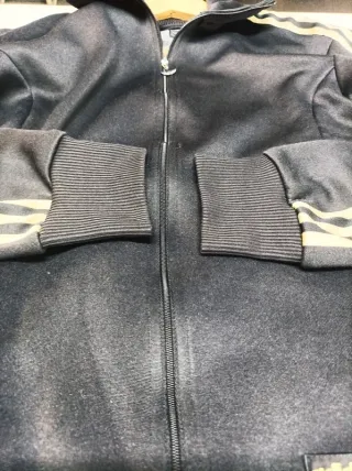 Chaqueta Adidas Vintage Negra y Dorada Talla S