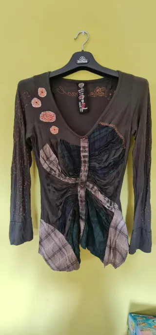 Camiseta Desigual Talla L SIN ESTRENAR