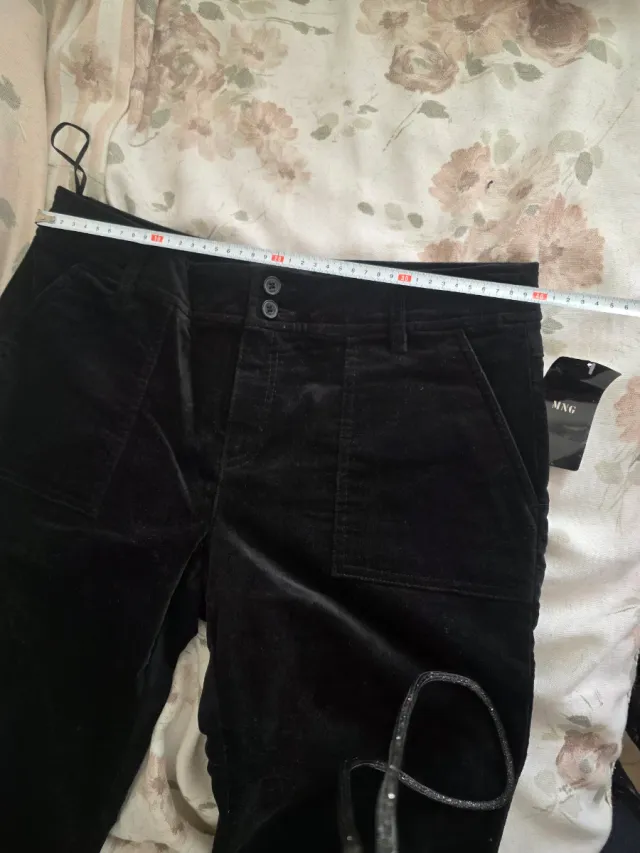 Mango Terciopelo T. L A estrenar