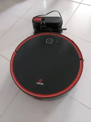 Aspiradora Robot Lefant Negra y Roja