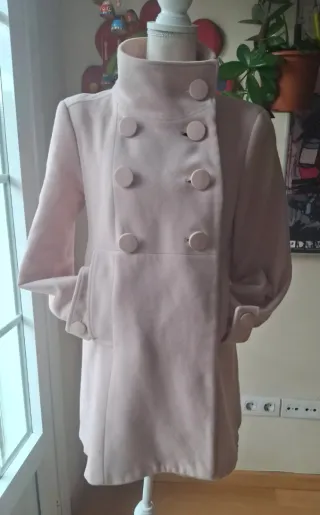 Abrigo rosa doble botonadura