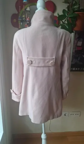 Abrigo rosa doble botonadura