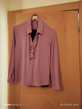 Blusa rosa con volantes talla 50/52
