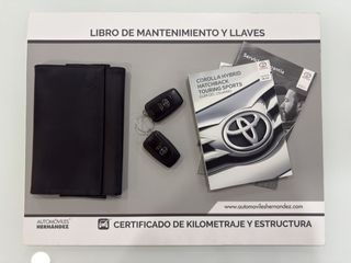 Toyota Corolla Bussines Plus 1.8 125 c.v / HYBRIDO