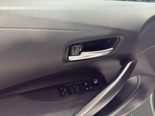 Toyota Corolla Bussines Plus 1.8 125 c.v / HYBRIDO