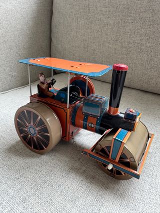 Camión Apisonador de Hojalata