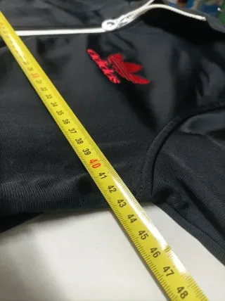 Chaqueta Adidas SST Negra Roja Blanca Trefoil