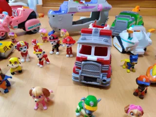 Coches y figuras Patrulla Canina