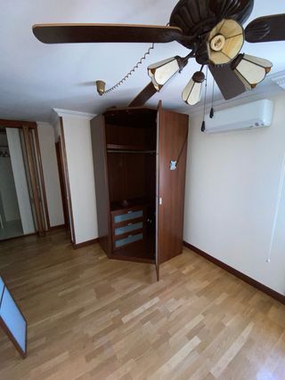 Mobile guardaroba ad angolo