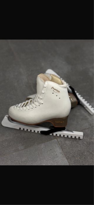 Pattini da figura EDEA bianchi