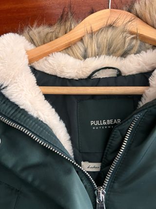 Abrigo Verde Pull&Bear con Capucha