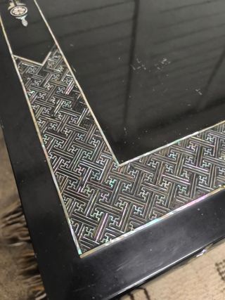 Mesa oriental antigua. Nacar. Grande