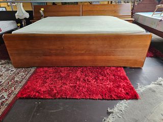 Cama King Size Cerne - Bom Estado