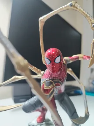 Pack Figuras Marvel Venom y Spiderman