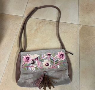 Bolso bandolera bordado flores