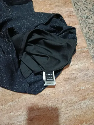 Vestido fiesta negro brillante