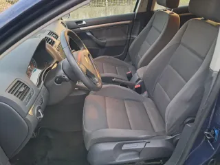 Volkswagen Golf V 1.6 FSI Sport