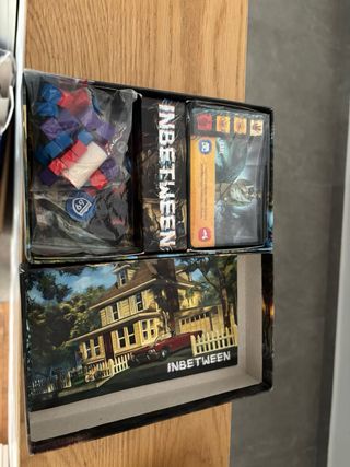 Gioco da tavolo In Between (stranger things)