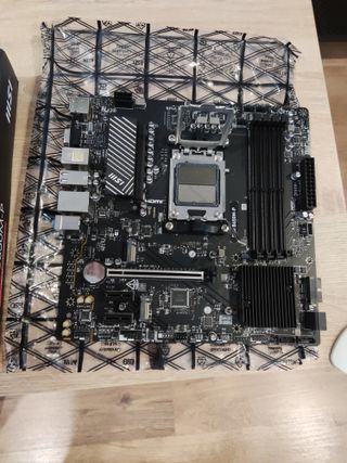 Placa Base MSI PRO B650M-P