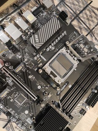 Placa Base MSI PRO B650M-P