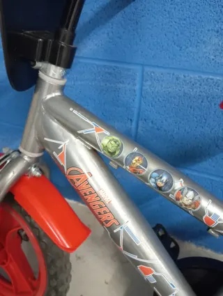 Bicicleta infantil Superhéroes 12 pulgadas