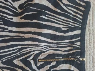 Falda H&M Cebra Corta Talla 38