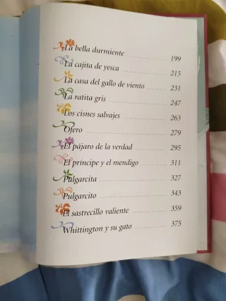 Cuentos universales (Cuentos Y Fábulas De Siemp...