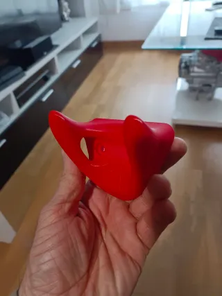 Soporte pared guitarra rojo