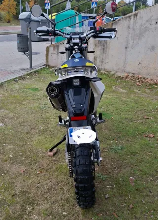 Husqvarna 701 Enduro Moto