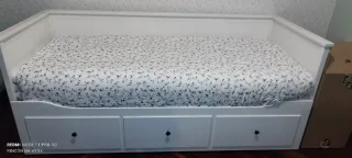 Cama Diván+ dos colchones + relleno y funda nórdic