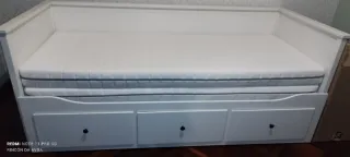 Cama Diván+ dos colchones + relleno y funda nórdic