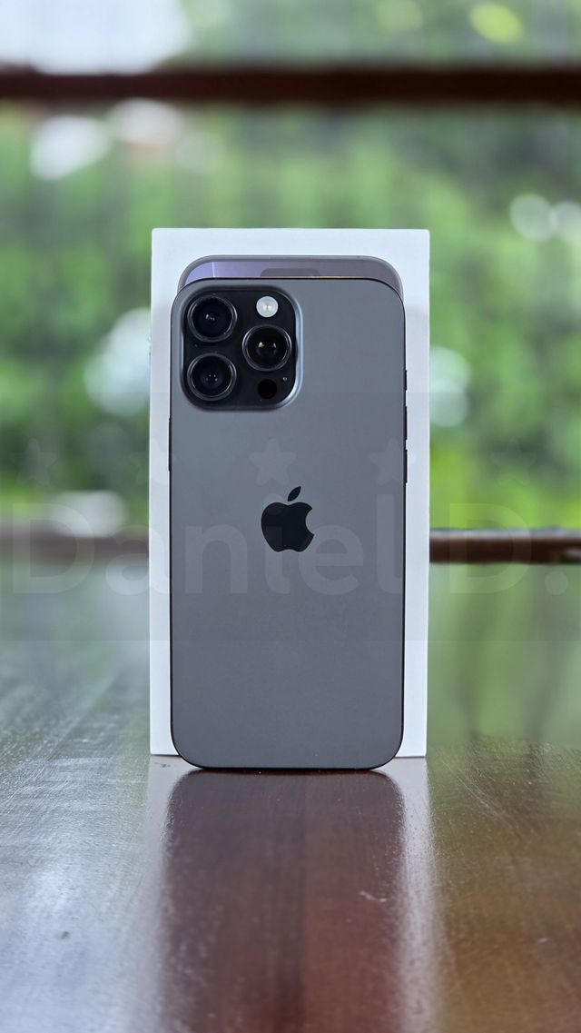 IMPOLUTO Apple iPhone 16 Pro Max 256GB