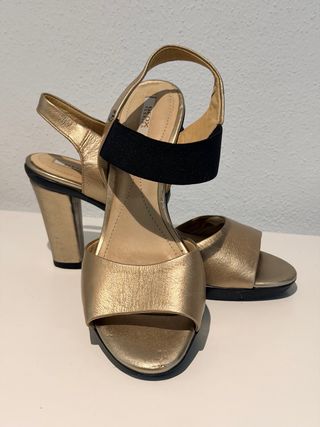 Sandalias Geox Tacón Corcho 11cm Negro/Dorado