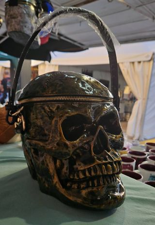 Bolso Calavera Negro Charol