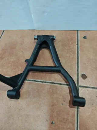 Caballete central Honda NS125F