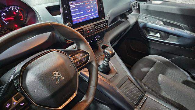 Peugeot Rifter 1.5BHDI Allure 6 Velocidades