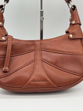 Borsa a spalla Balenciaga in pelle marrone caramello