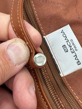 Borsa a spalla Balenciaga in pelle marrone caramello