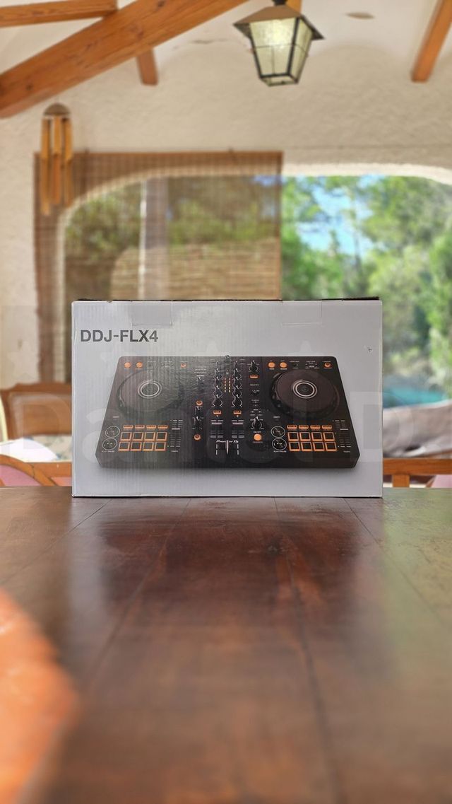 SIN USO Controladora DJ DDJ-FLX4 Pioneer DJ